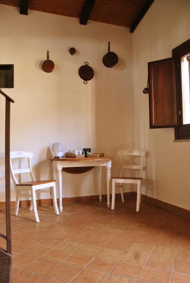 Agriturismo La Mandragola Relais Crotone Exterior photo