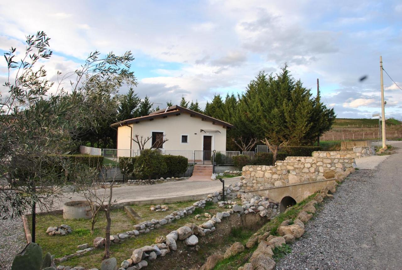 Agriturismo La Mandragola Relais Crotone Exterior photo