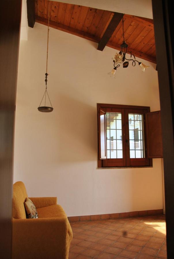 Agriturismo La Mandragola Relais Crotone Exterior photo